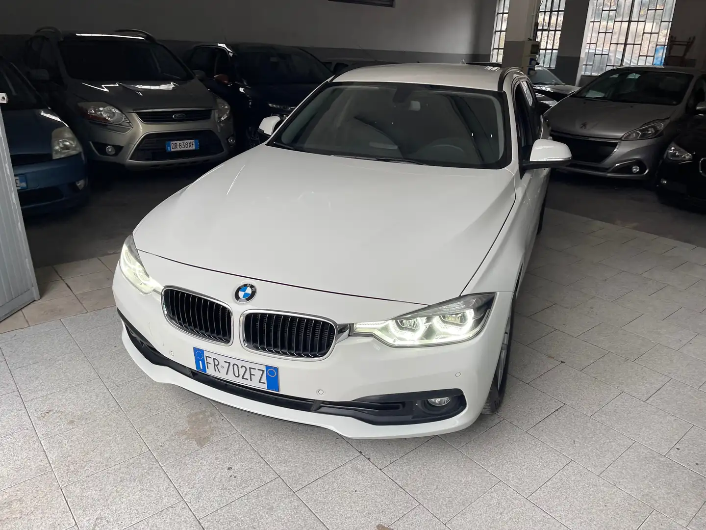 BMW 320 320d Touring Msport Bianco - 2