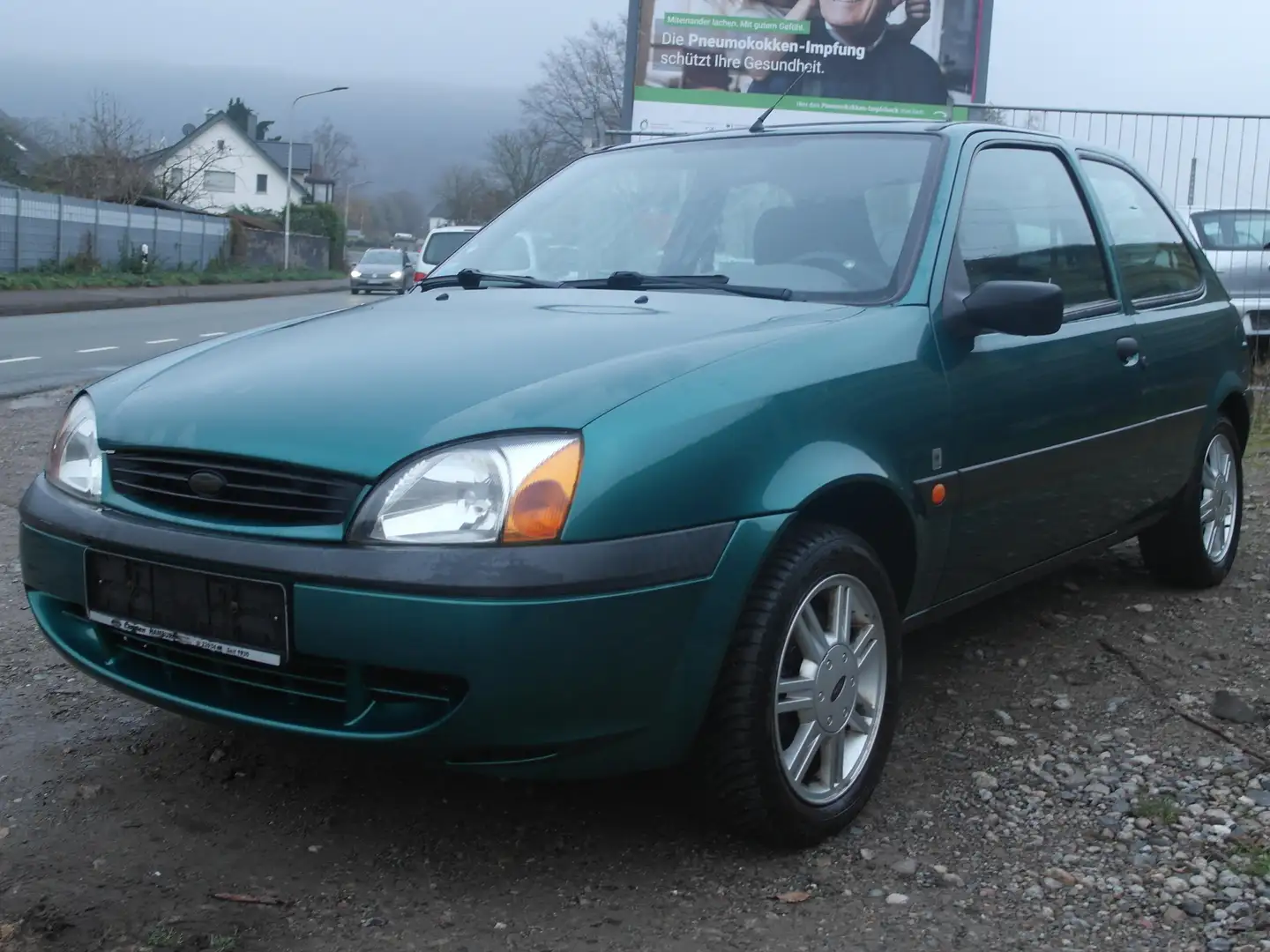 Ford Fiesta 1,3 Tüv 06/2027 KLima  Weinge gelaufen - 1