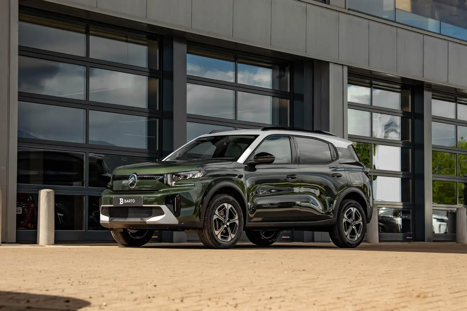 Citroen C3 Aircross MHEV - 145PK - AT - Navi - Dodehoekdetectie - ... Groen - 2