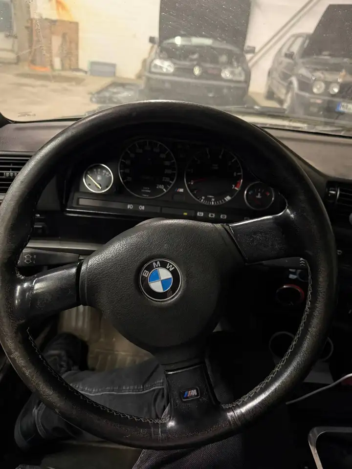 BMW 325i Touring Technic II, foto 5