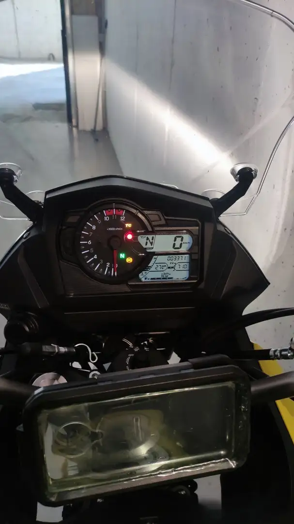 Suzuki V-Strom 650 XT DL650 ABS Giallo - 2