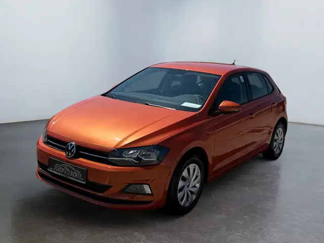 Volkswagen Polo view 2