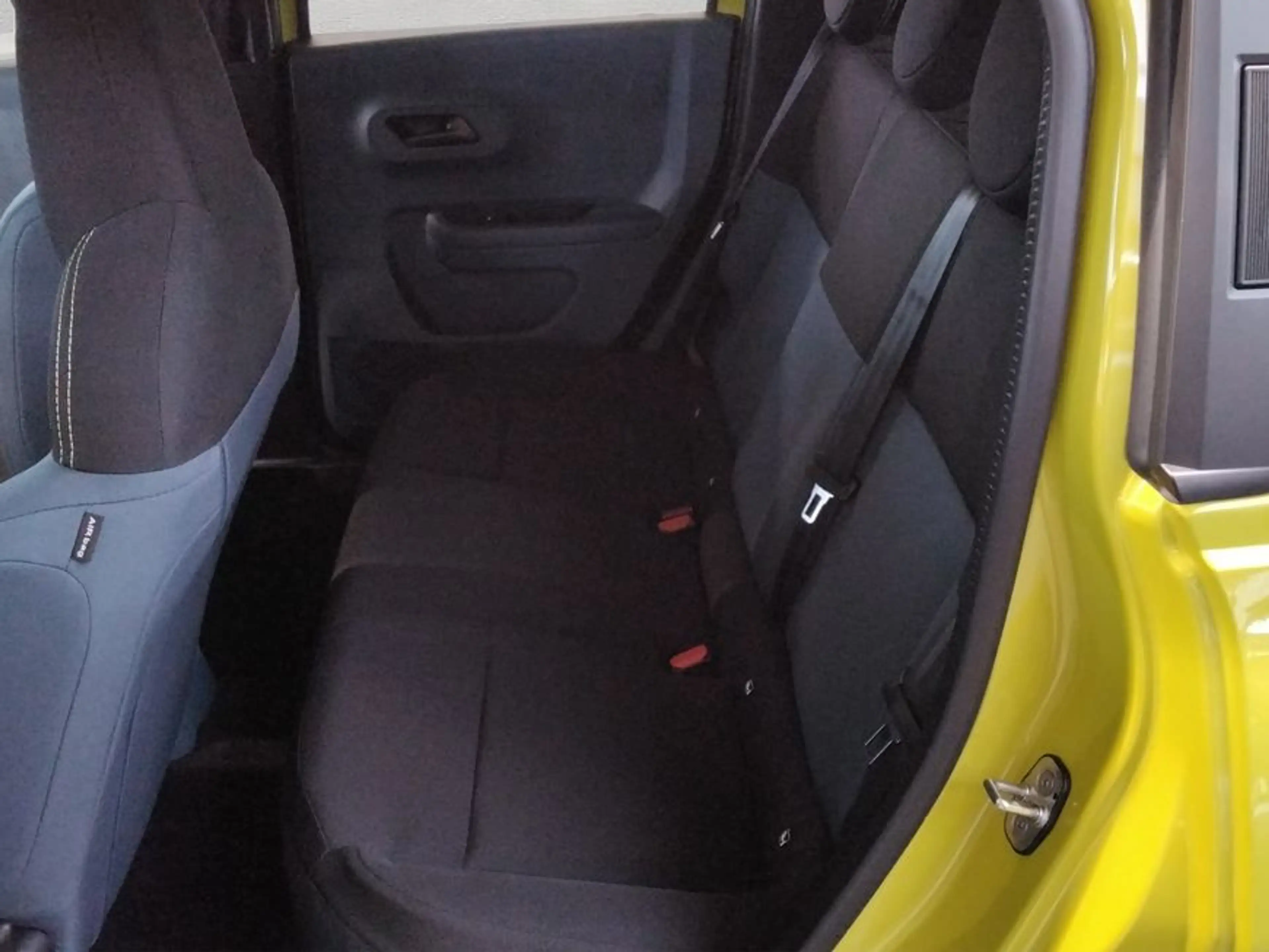 Fiat Grande Panda Hybrid 1.2 eDCT Business Edition — photo 18