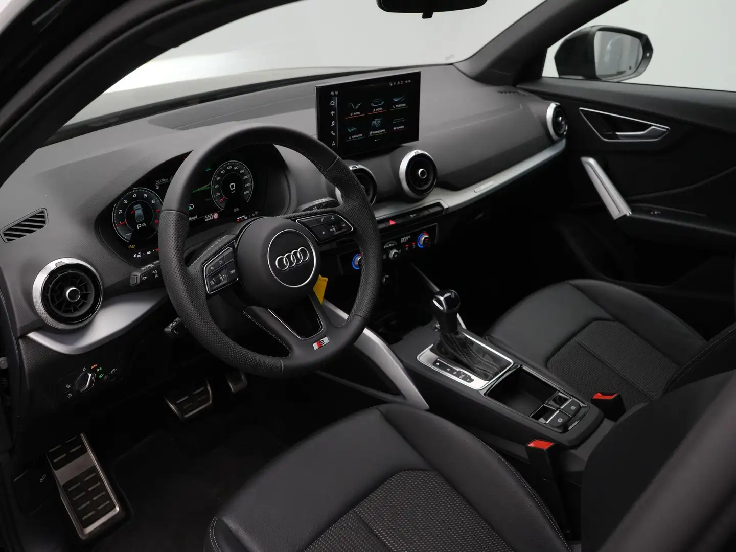 Audi Q2 35 TFSI 150 pk S-tronic S Edition / S-Line | Matri Zwart - 2