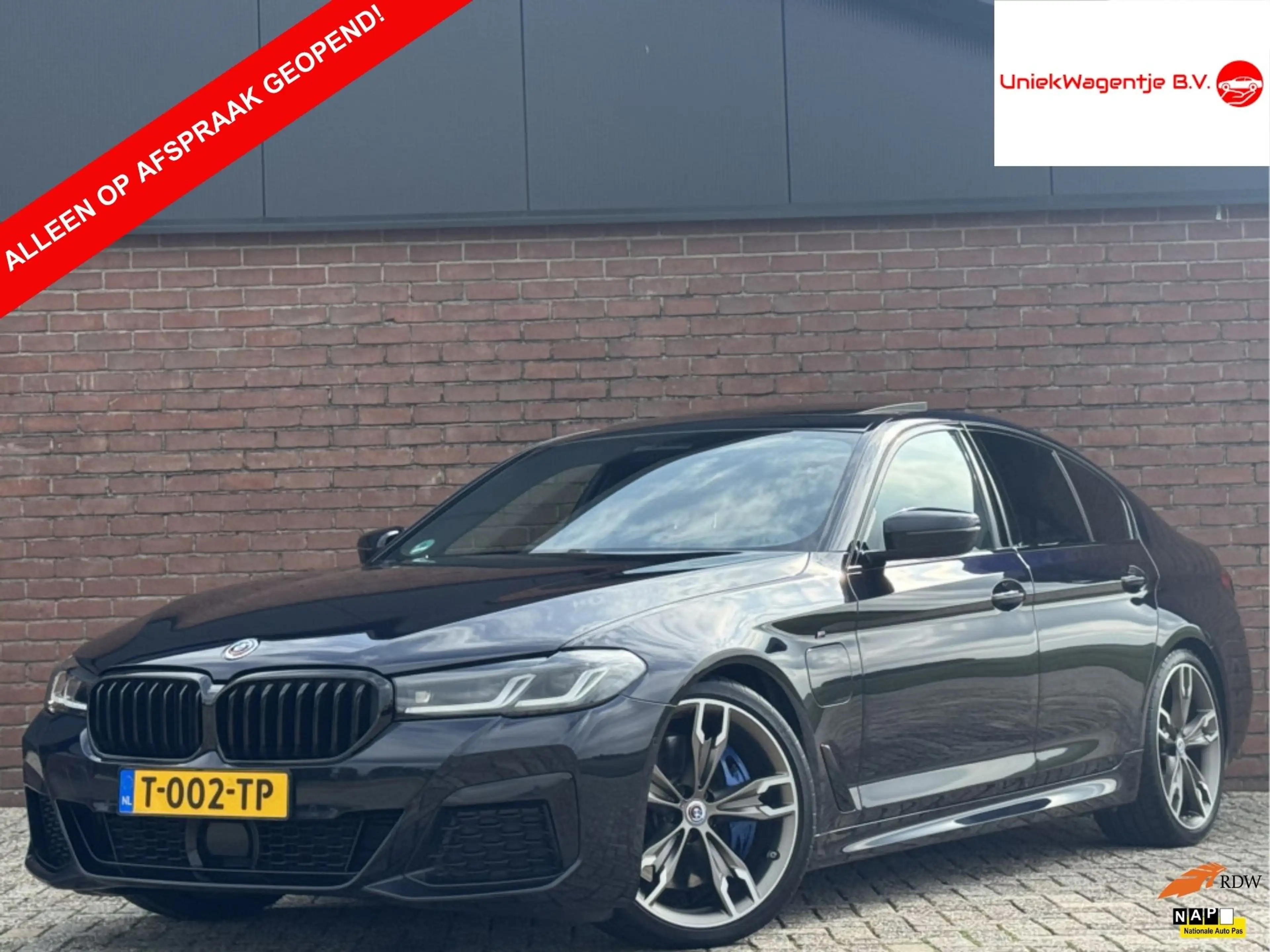 BMW 545 5-serie 545e XDRIVE BUSINESS EDITION PLUS | NIEUWS