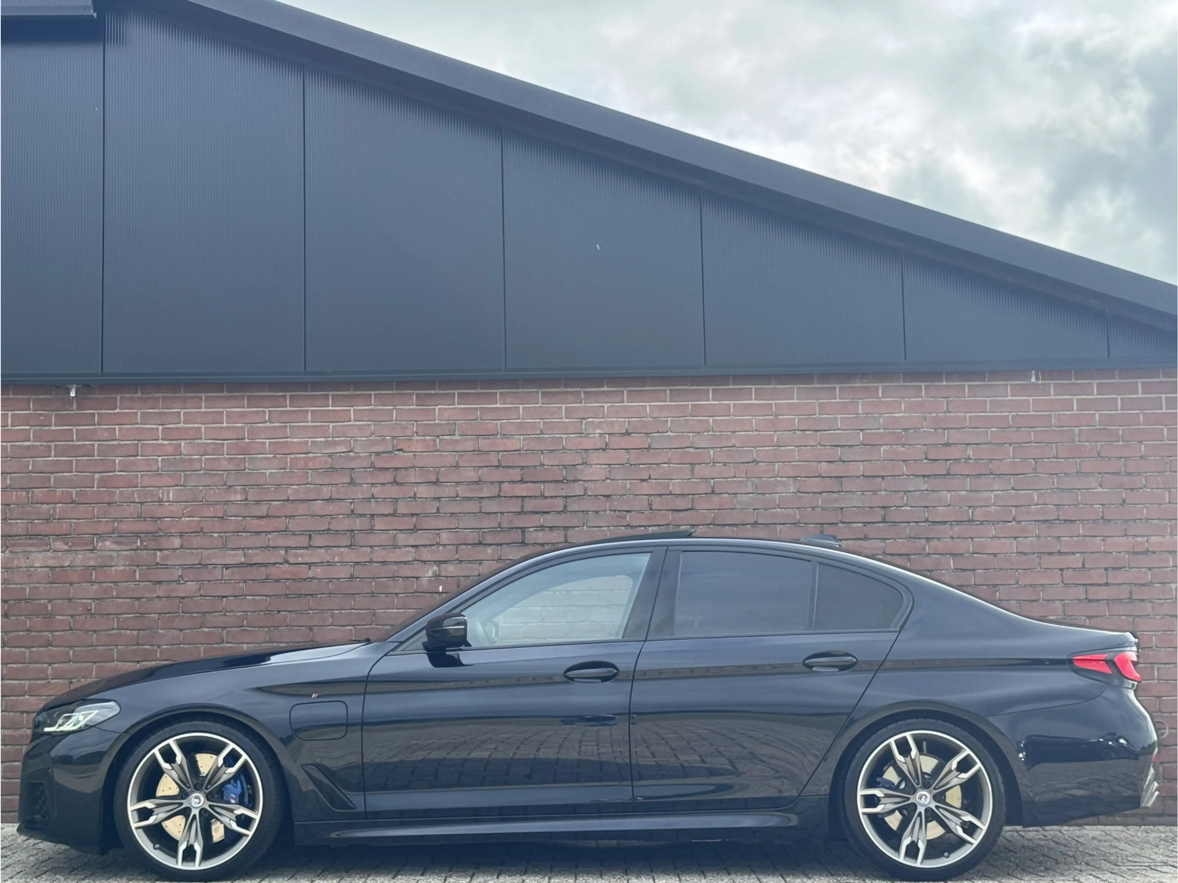 BMW 545 5-serie 545e XDRIVE BUSINESS EDITION PLUS | NIEUWS — photo 3