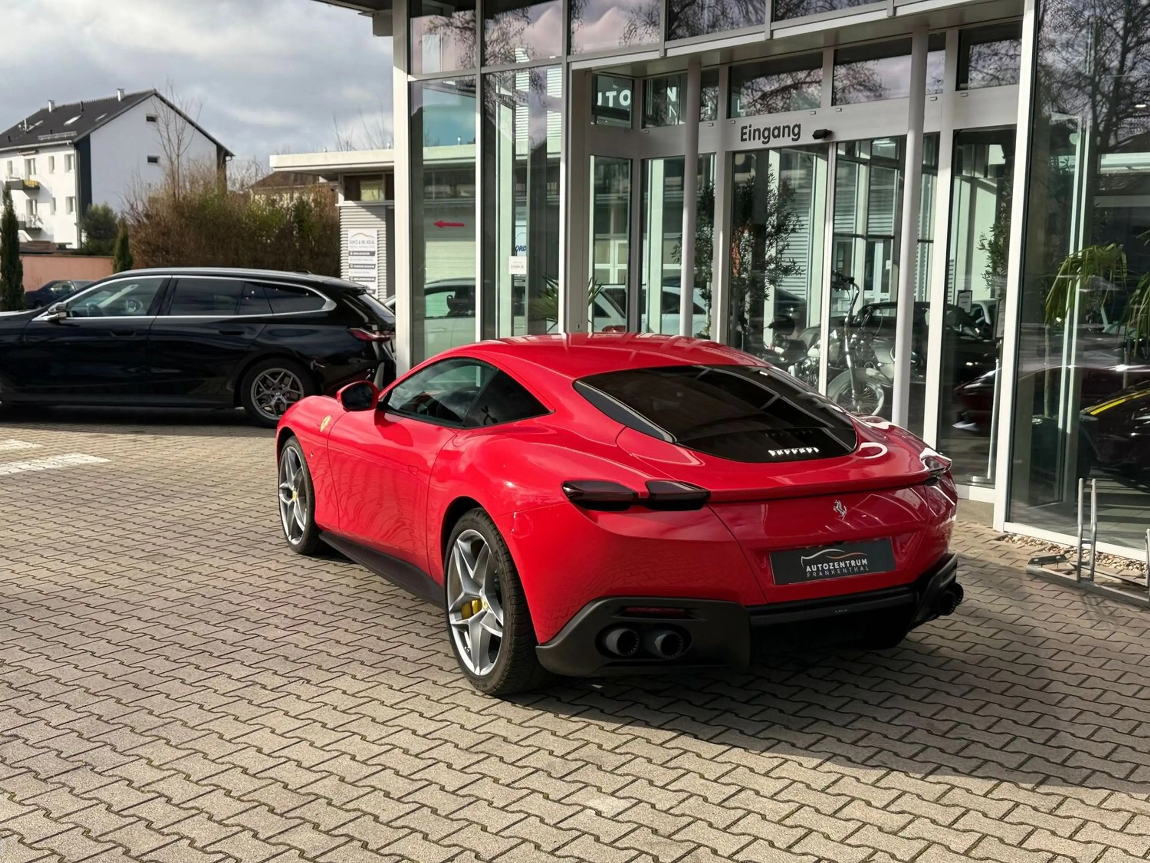 Ferrari Roma Acc Magnetic-Ride 360° Vollfolierung mit XPELL — photo 8