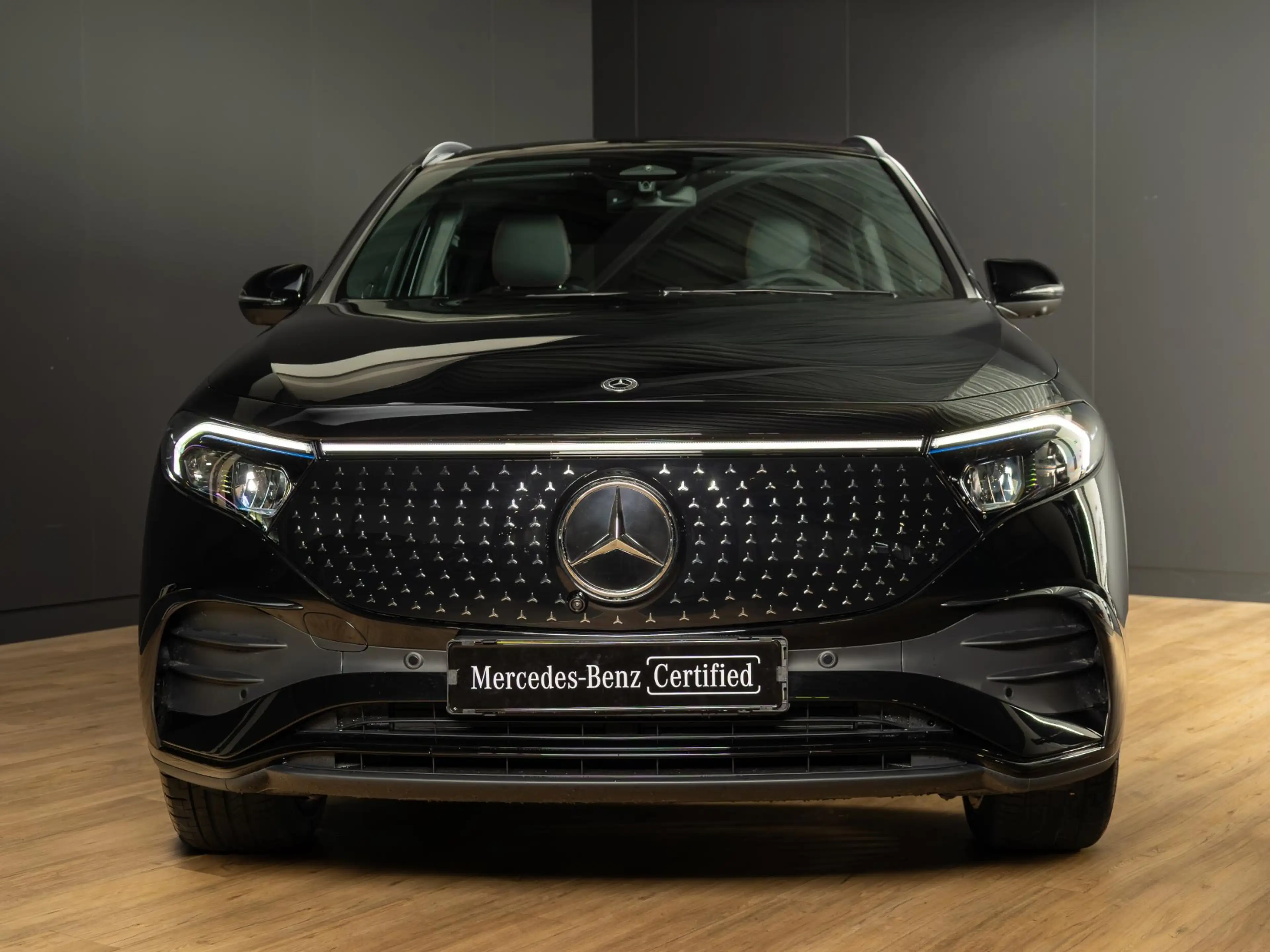 Mercedes-Benz EQA 250 250+ Business Solution AMG 71 kWh | Panorama dak — photo 5