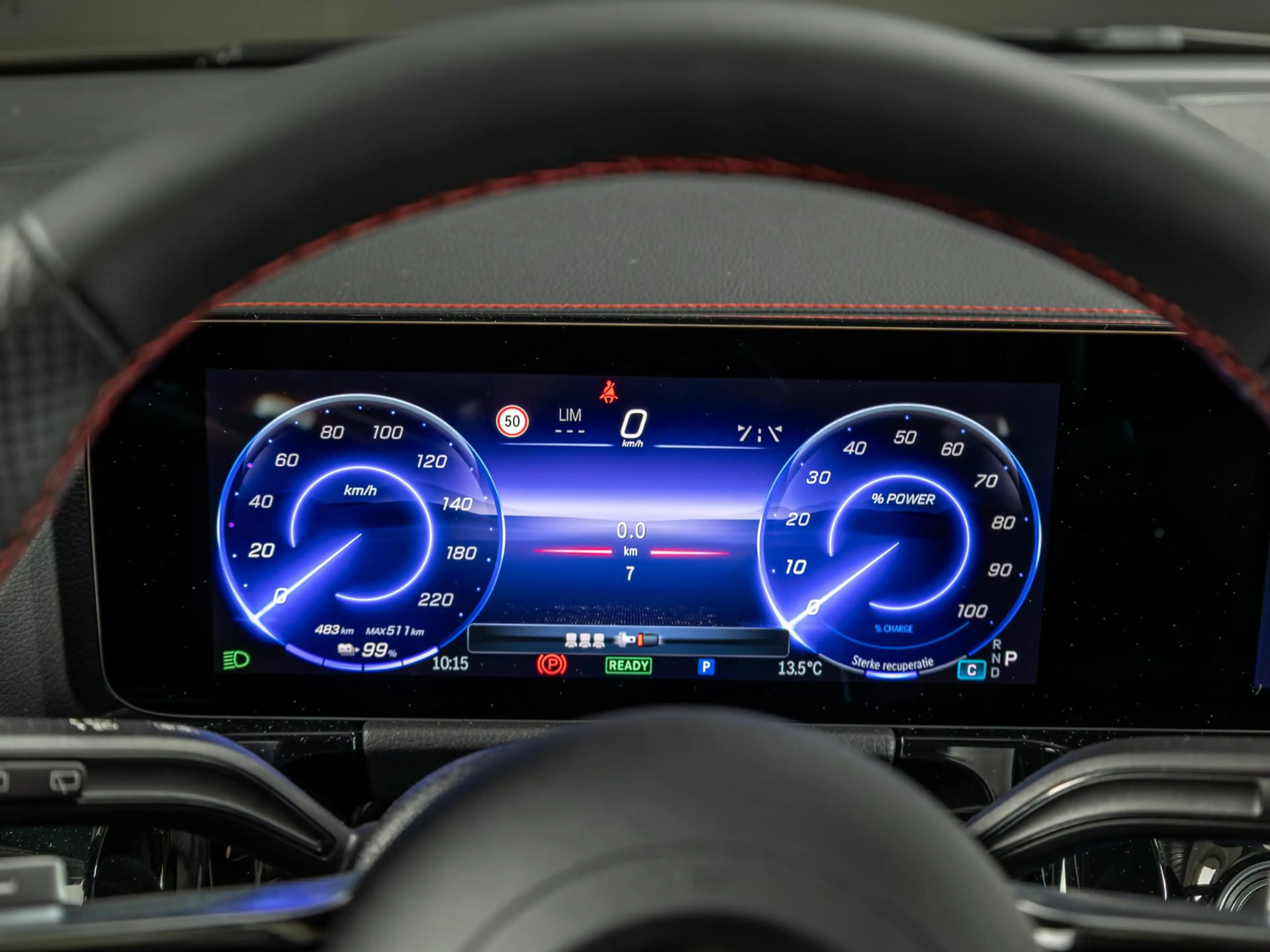 Mercedes-Benz EQA 250 250+ Business Solution AMG 71 kWh | Panorama dak — photo 15