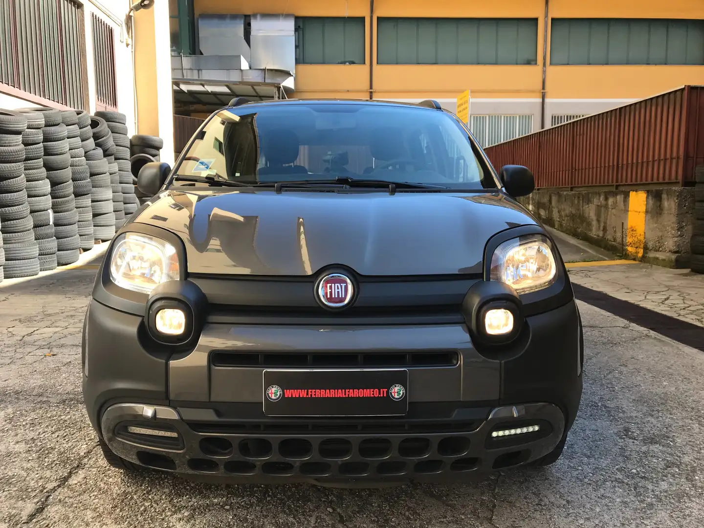 Fiat Panda Panda 1.0 hybrid City Cross S Neopatentati Grigio - 1