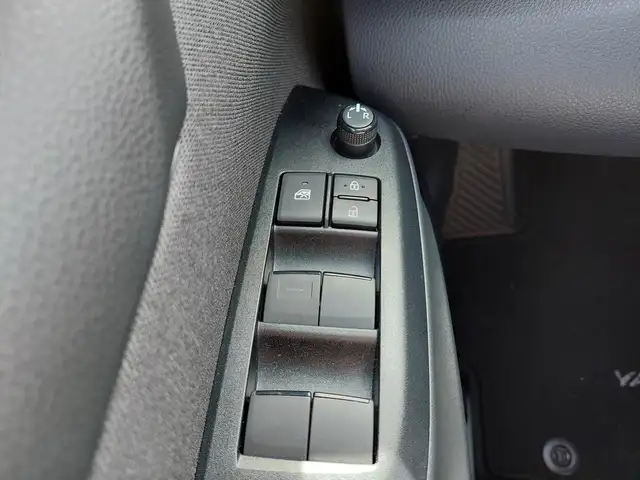 Toyota Yaris view 28