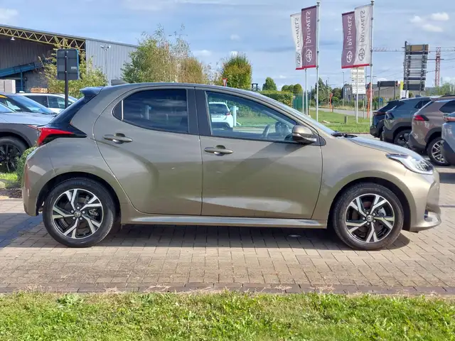 Toyota Yaris view 5