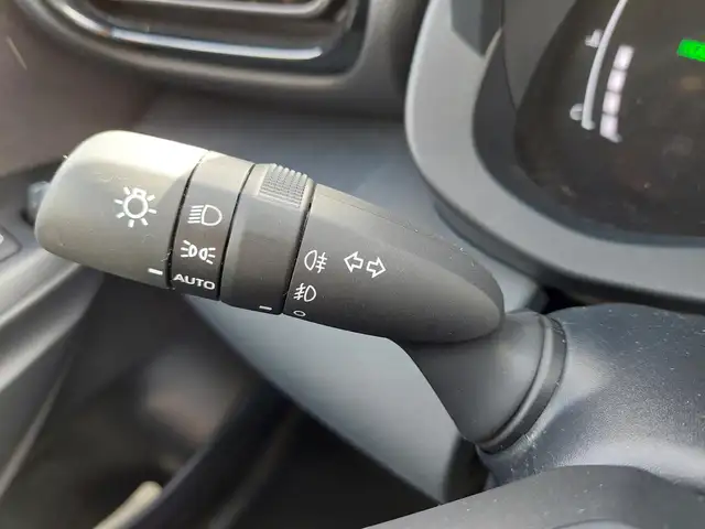 Toyota Yaris view 18