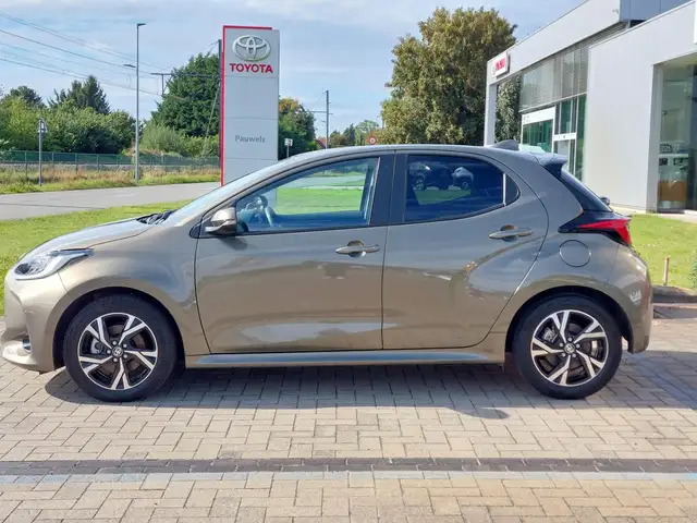 Toyota Yaris view 6