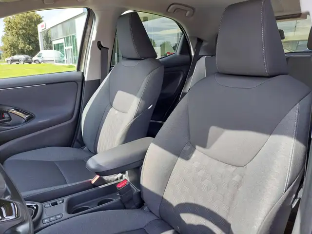 Toyota Yaris view 11