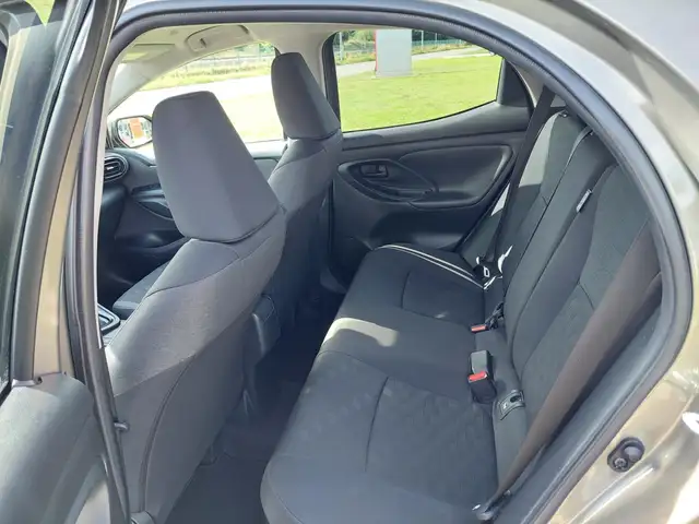 Toyota Yaris view 12