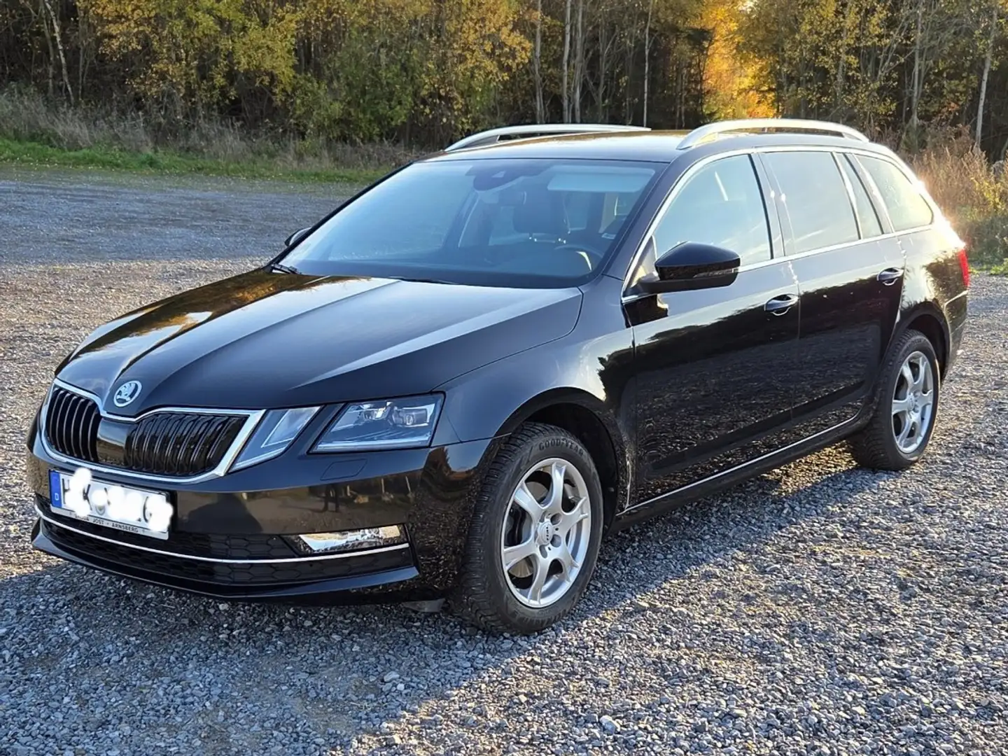 Skoda Octavia Combi 1.5 TSI ACT DSG Sport Edition Schwarz - 1