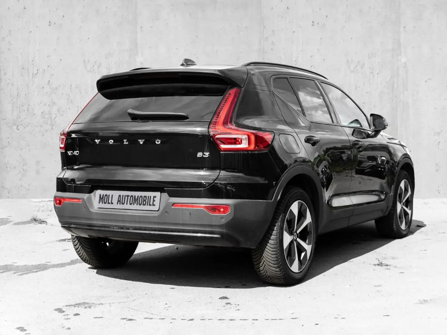 Volvo XC40 Plus Dark 2WD B3 EU6d digitales Cockpit Memory Sit Schwarz - 2