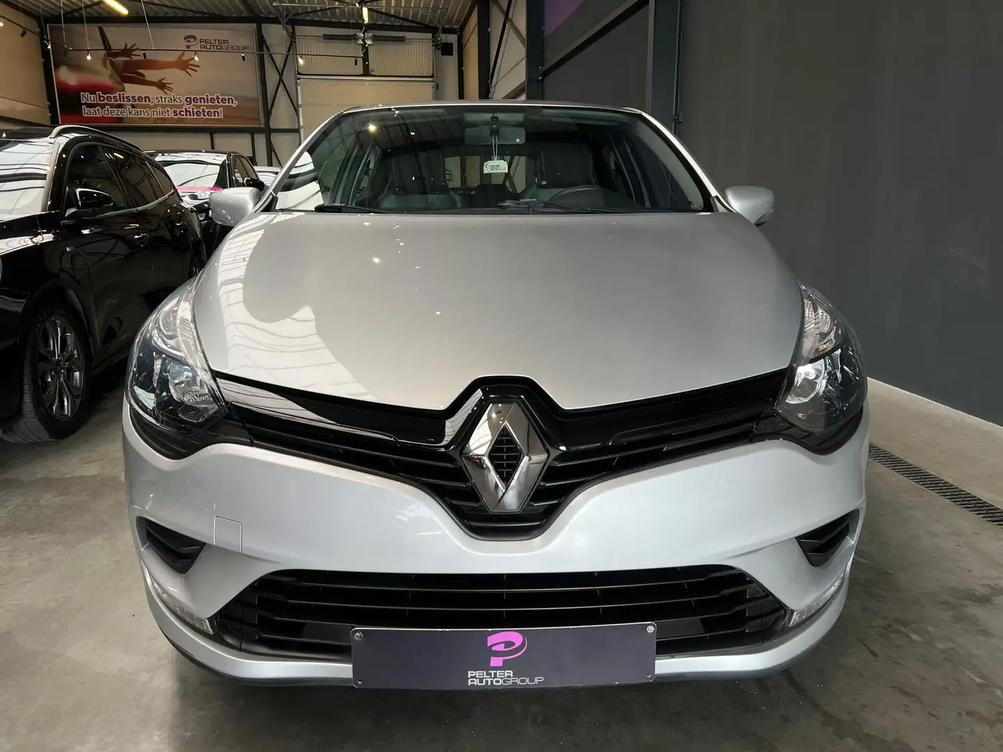 Renault Clio 0.9TCe Cruise Control 30.000km 1ste Eig. Grau - 2