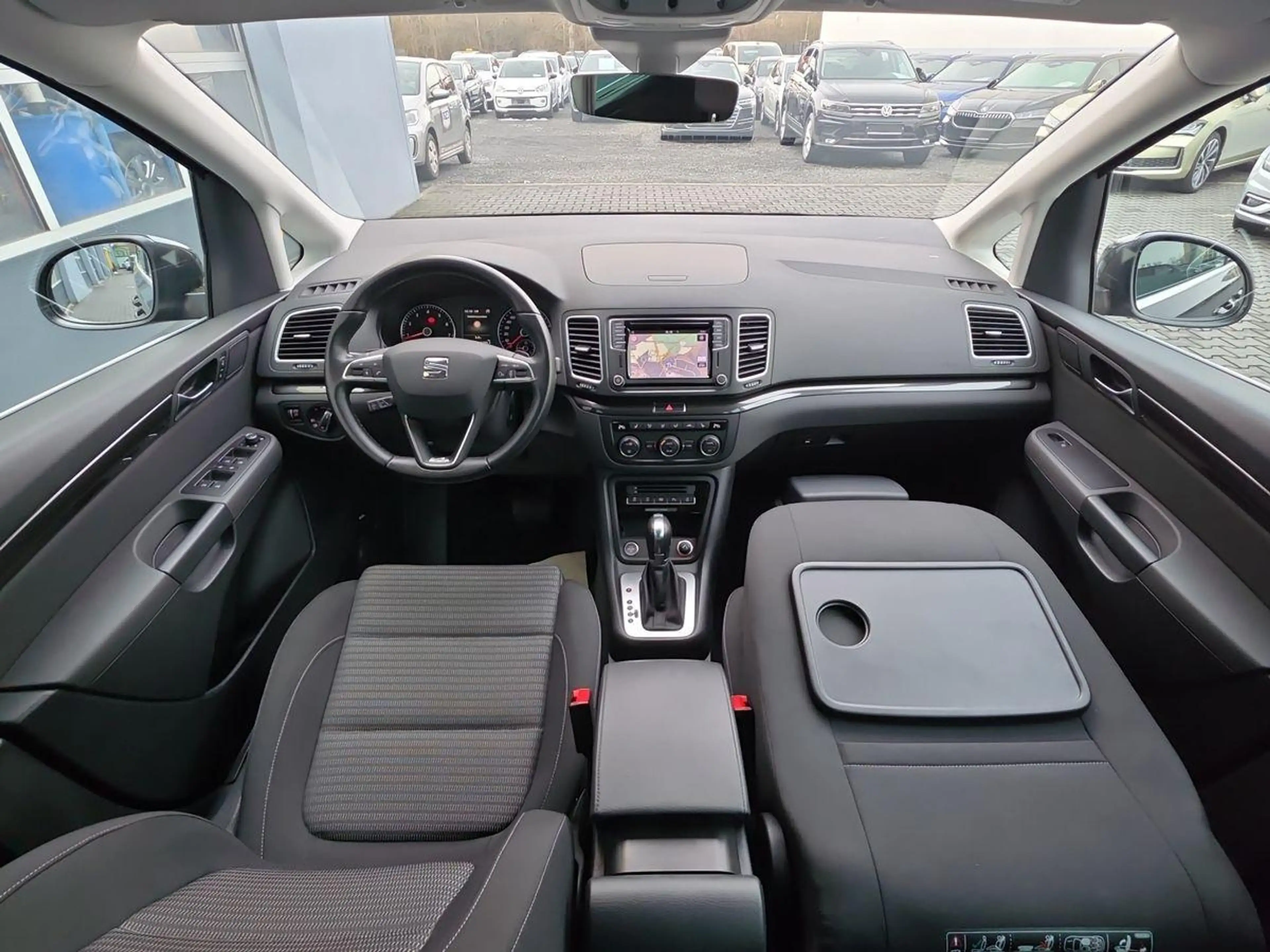 SEAT Alhambra 1.4 TSI DSG ACC NAVI RKAM KINDERSITZ XENON — photo 12
