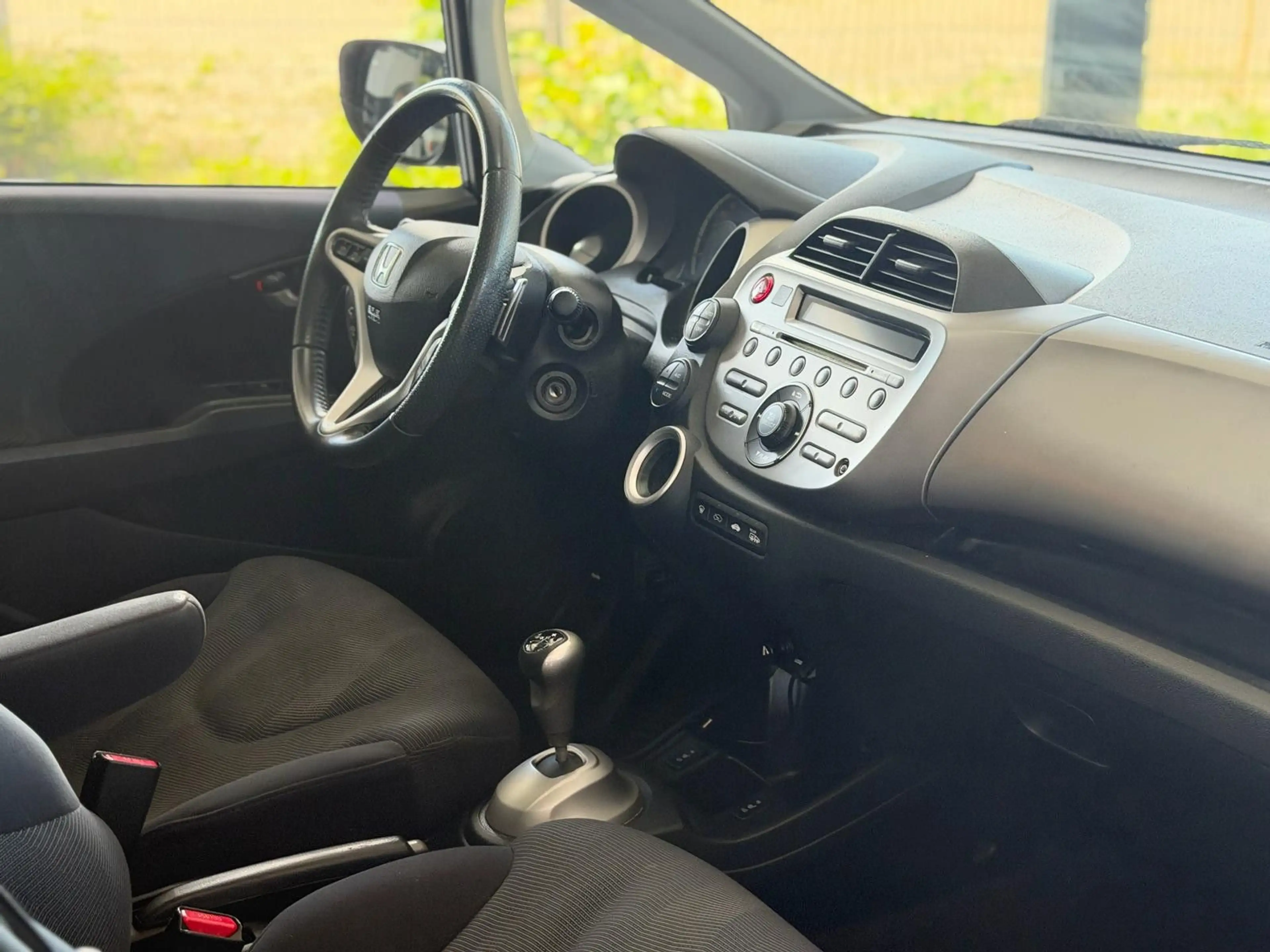 Honda Jazz 1.4 Exclusive-AUTOMATIK-TEMPO-PANO-SHZ — photo 12