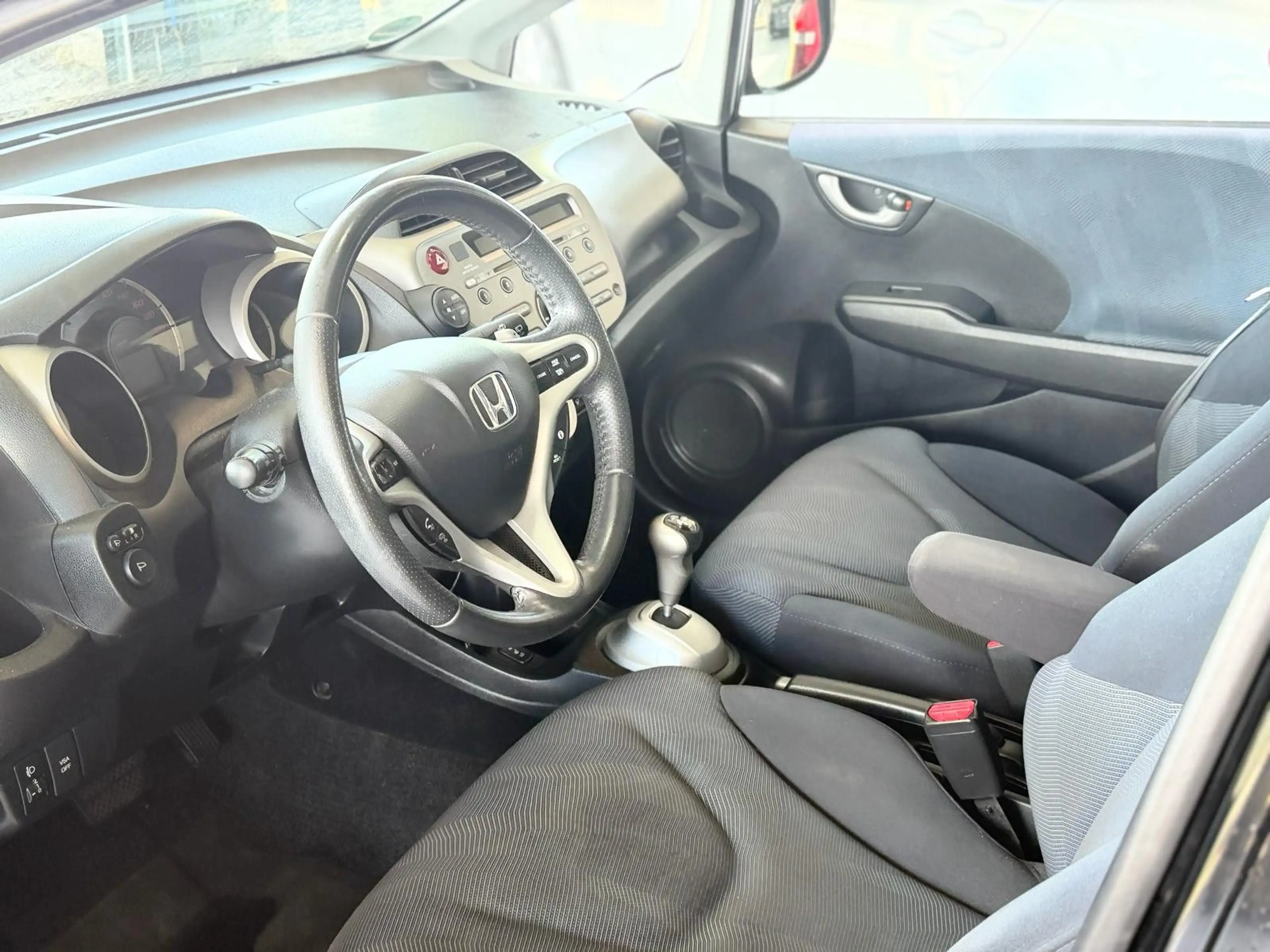 Honda Jazz 1.4 Exclusive-AUTOMATIK-TEMPO-PANO-SHZ — photo 10