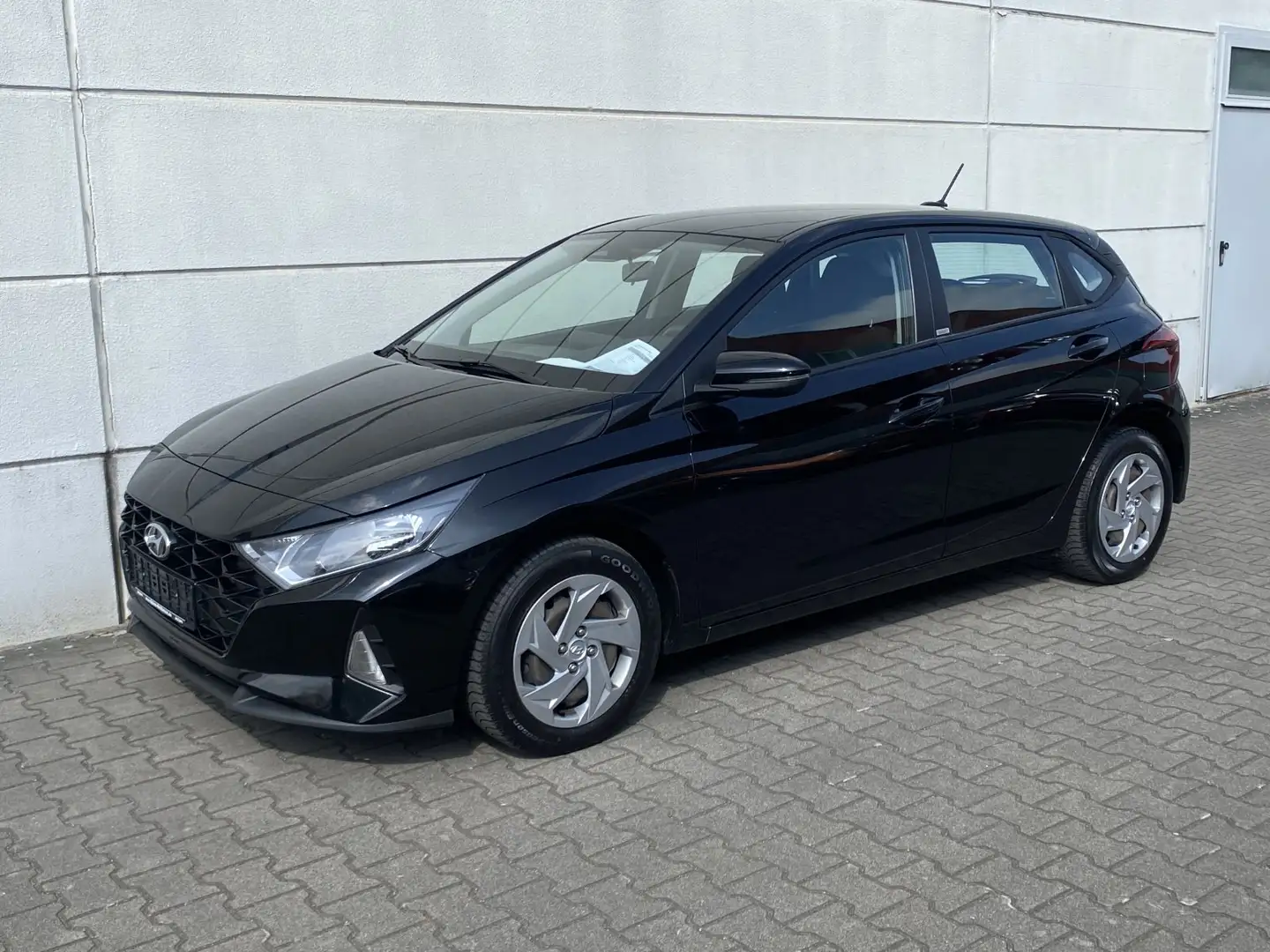Hyundai i20 1.0 T-GDI Select 1.Hand Tmat VzAss SpurAss LiSen Schwarz - 2
