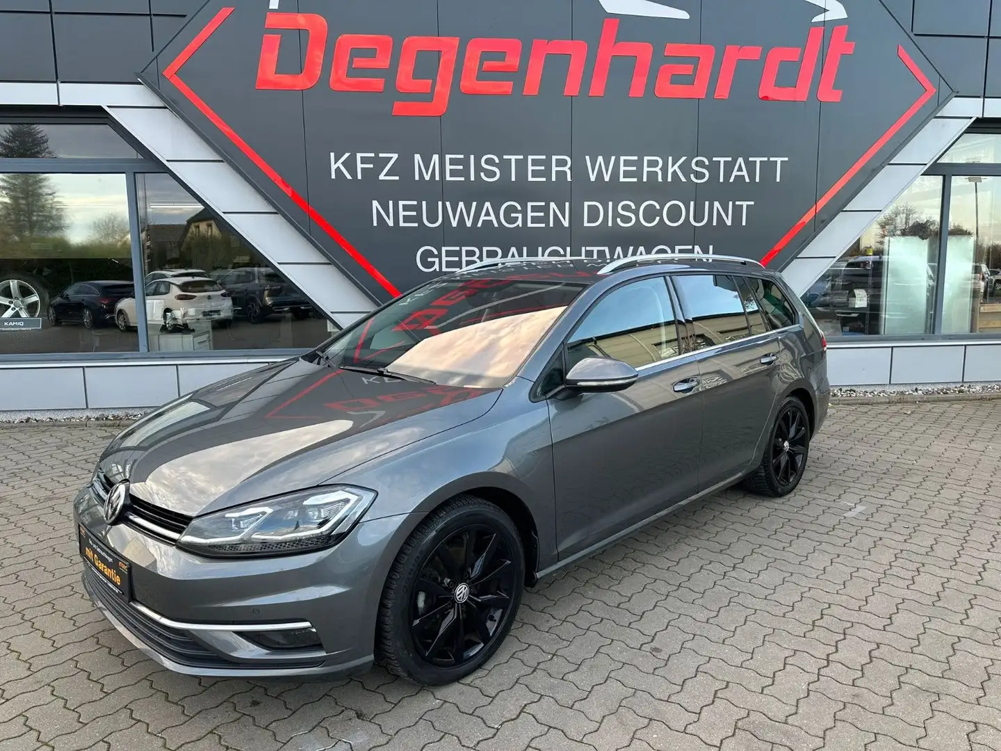 Volkswagen Golf VII Variant Highline DSG LED ACC NAV Gris - 1