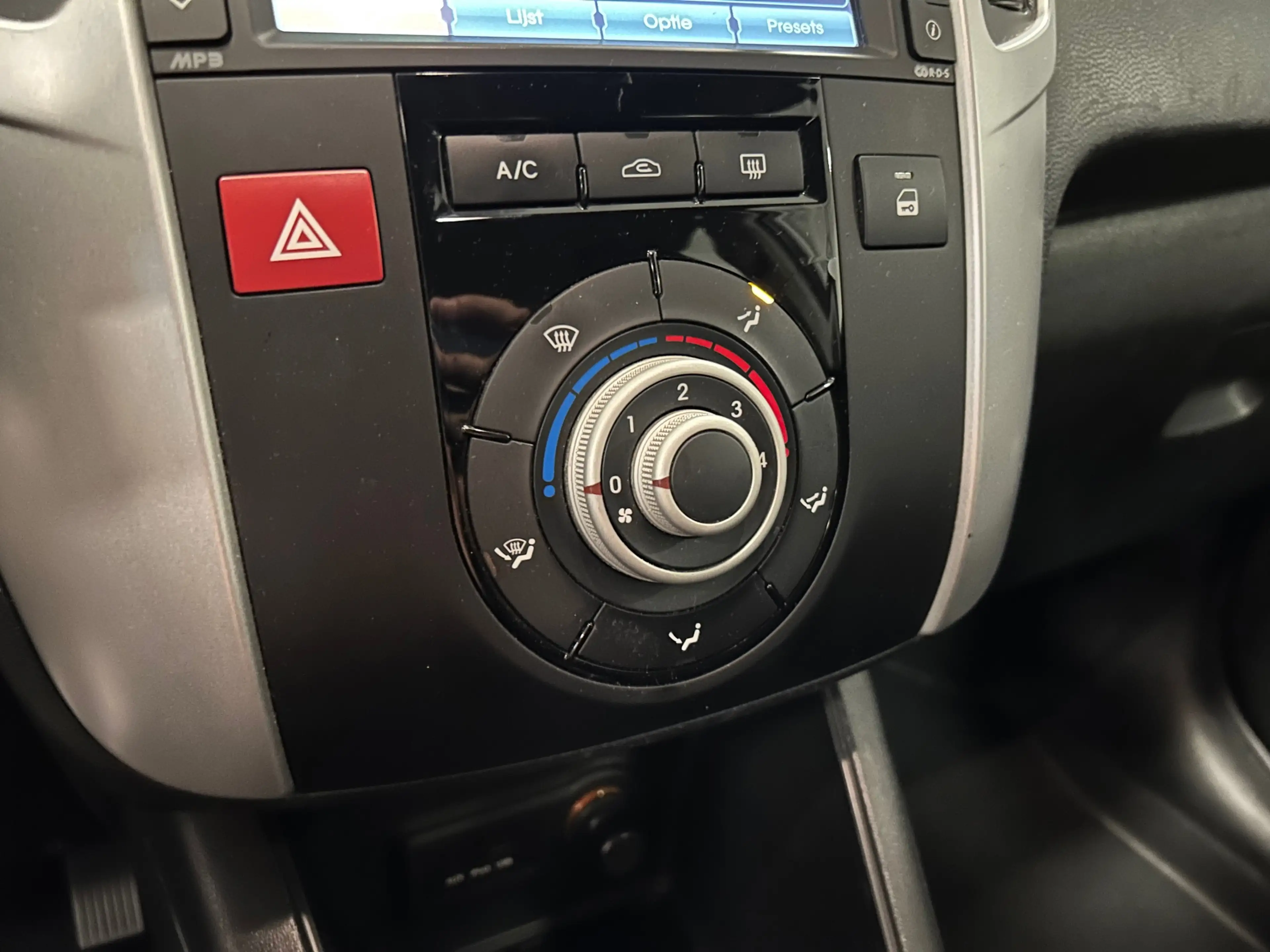 Kia Venga 1.6 CVVT X-tra Nap Airco Cruise Trekhaak Isofix Nw — photo 12