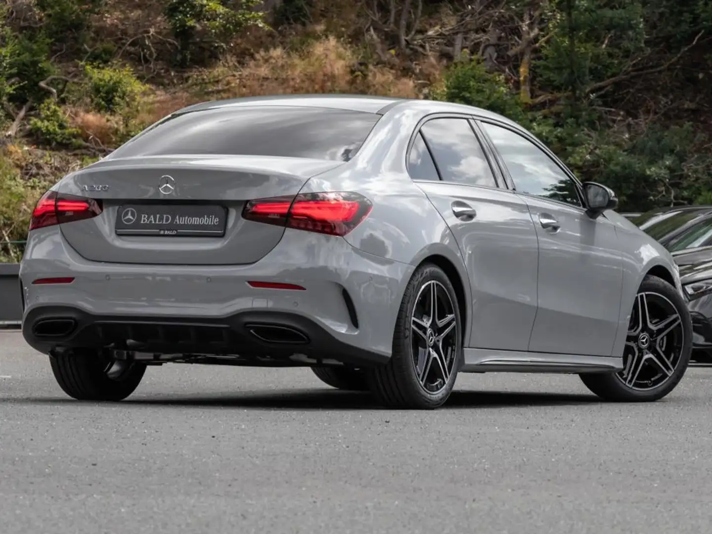 Mercedes-Benz A 200 Limo AMG-Advanced+/LED/Pano/Stdhz/Night/18 Gris - 2