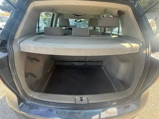 Volkswagen Golf Plus view 11