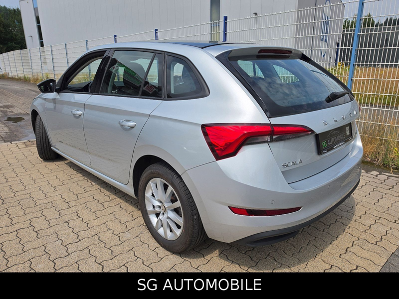 Skoda Scala 1.0 TGI Comfort Ambition °ACC°PANO° — photo 4