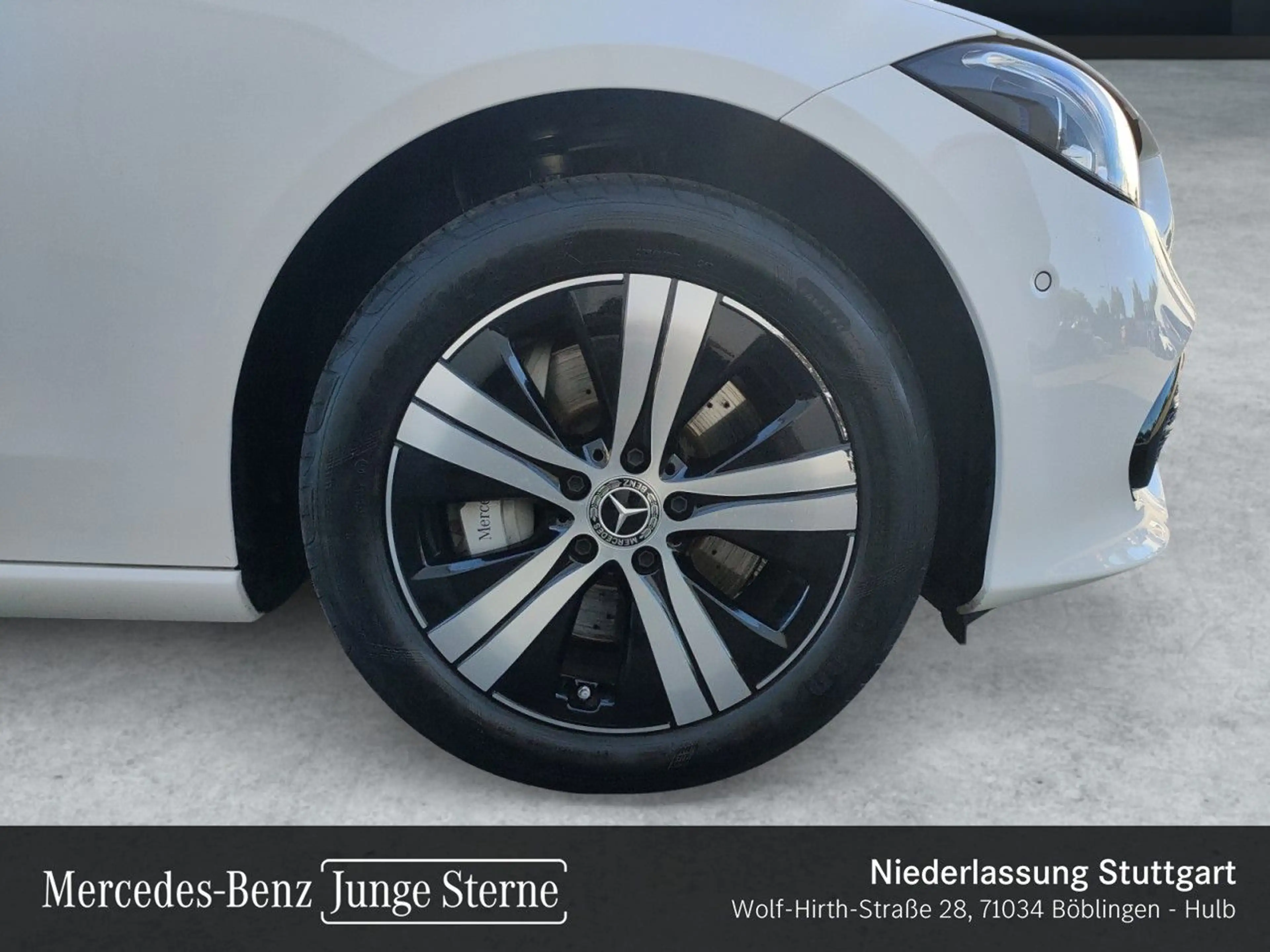 Mercedes-Benz C 300 e T AVANTG+AHK+KAMERA+TOTW+KEYLESS+9G — photo 3