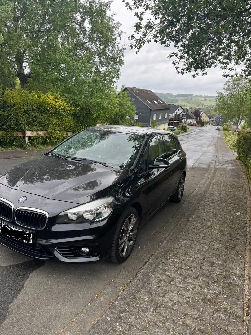 BMW 220 220 d xDrive Schwarz - 1