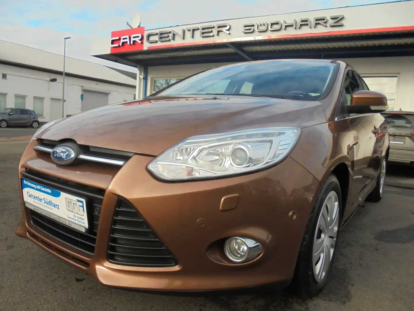 Ford Focus Lim. Champions Edition Zahnriemen neu Braun - 1