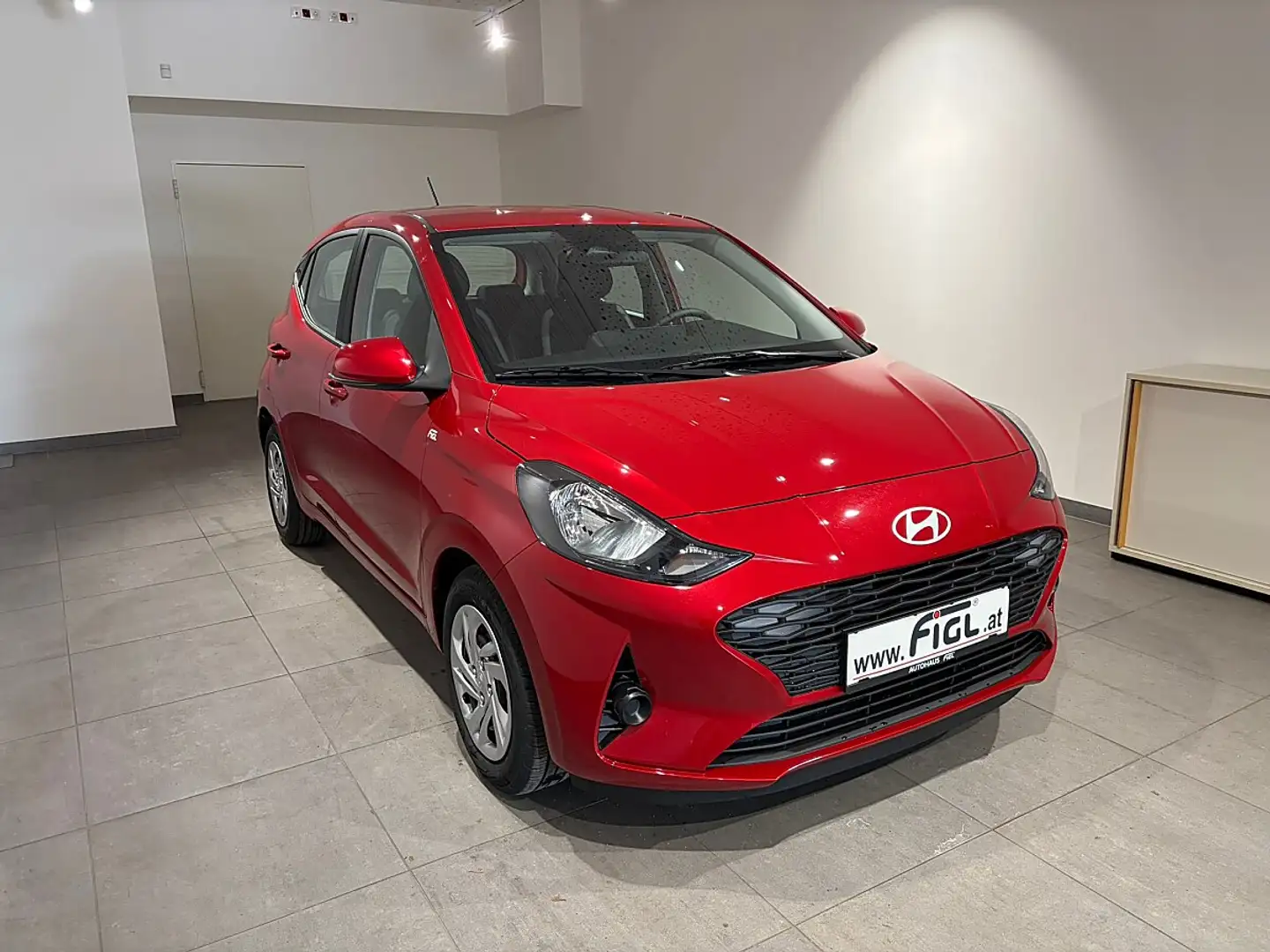Hyundai i10 1,0 Jubilé Rot - 2