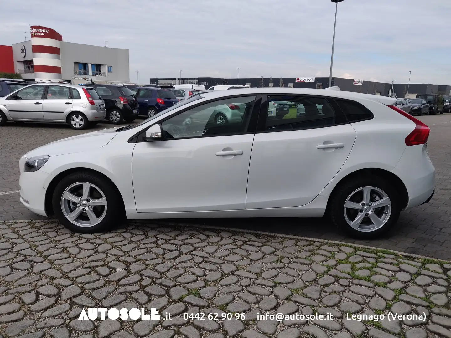 Volvo V40 2.0 D2 Business Plus Bianco - 2