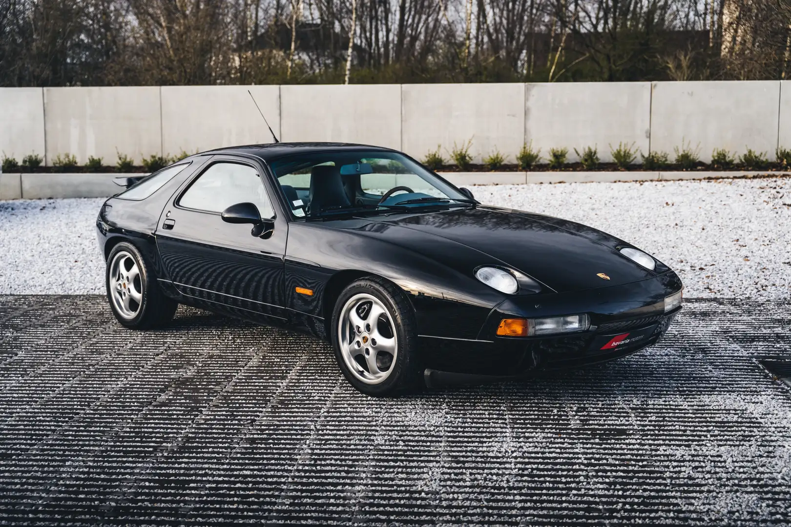 Porsche 928 GTS Coupé / Manual/Heated Seats /German Vehicle Noir - 1