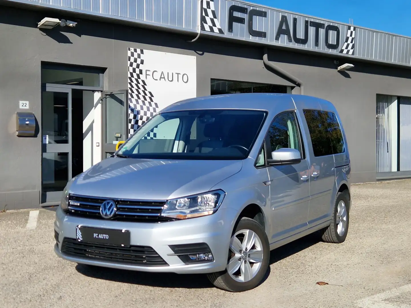 Volkswagen Caddy Caddy 1.4 TGI Comfortline Argento - 1
