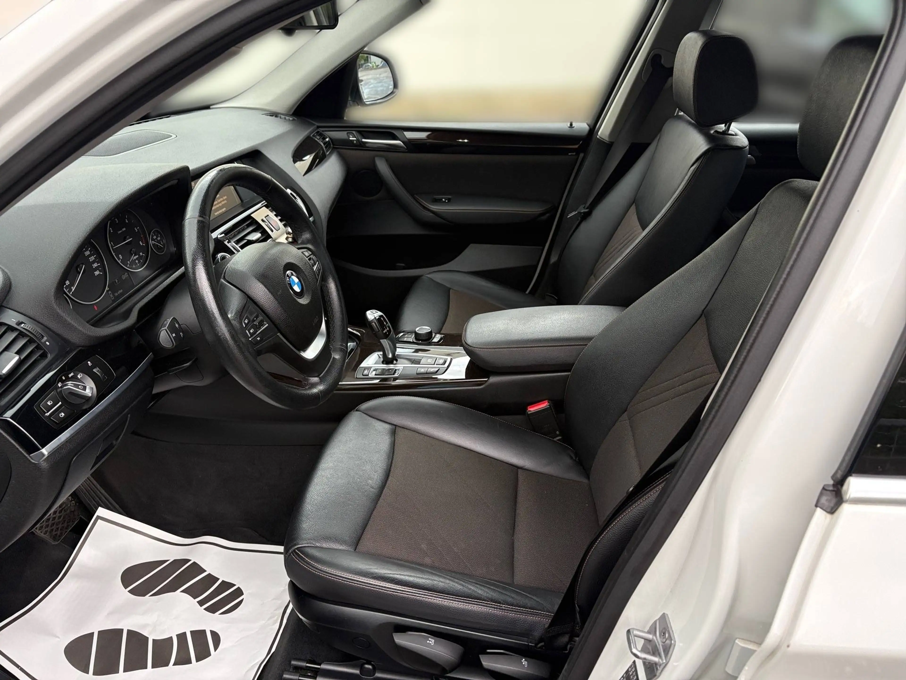 BMW X3 xDrive 20d — photo 7
