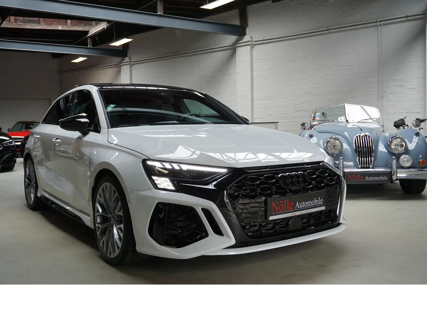 Audi RS3 Sportback Pano Matrix 280Km/h Leder B&O 19´ Weiß - 2