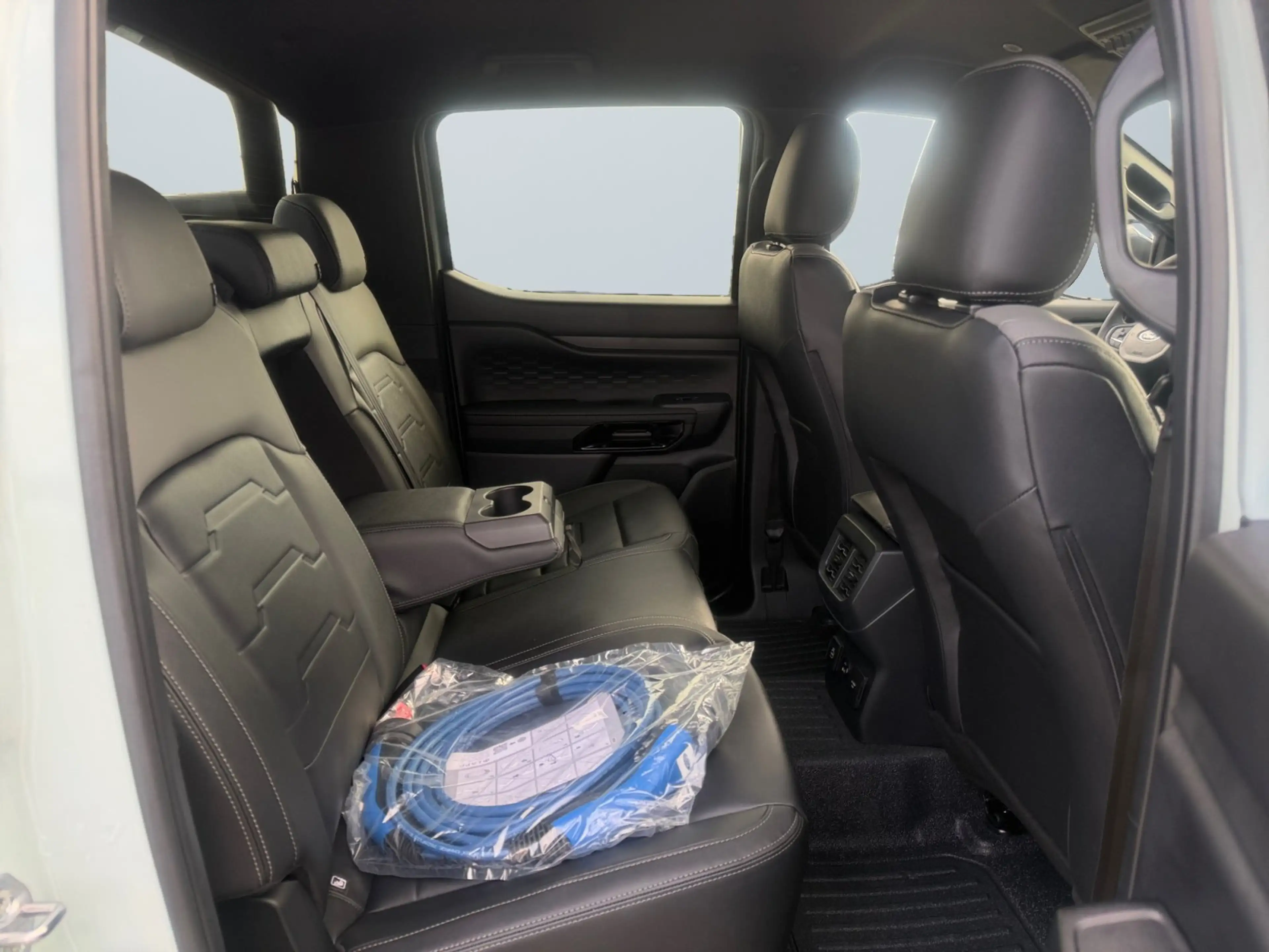 Ford Ranger Limited Chill Grey Edition 2.3 ACC+B&O+PDC — photo 11