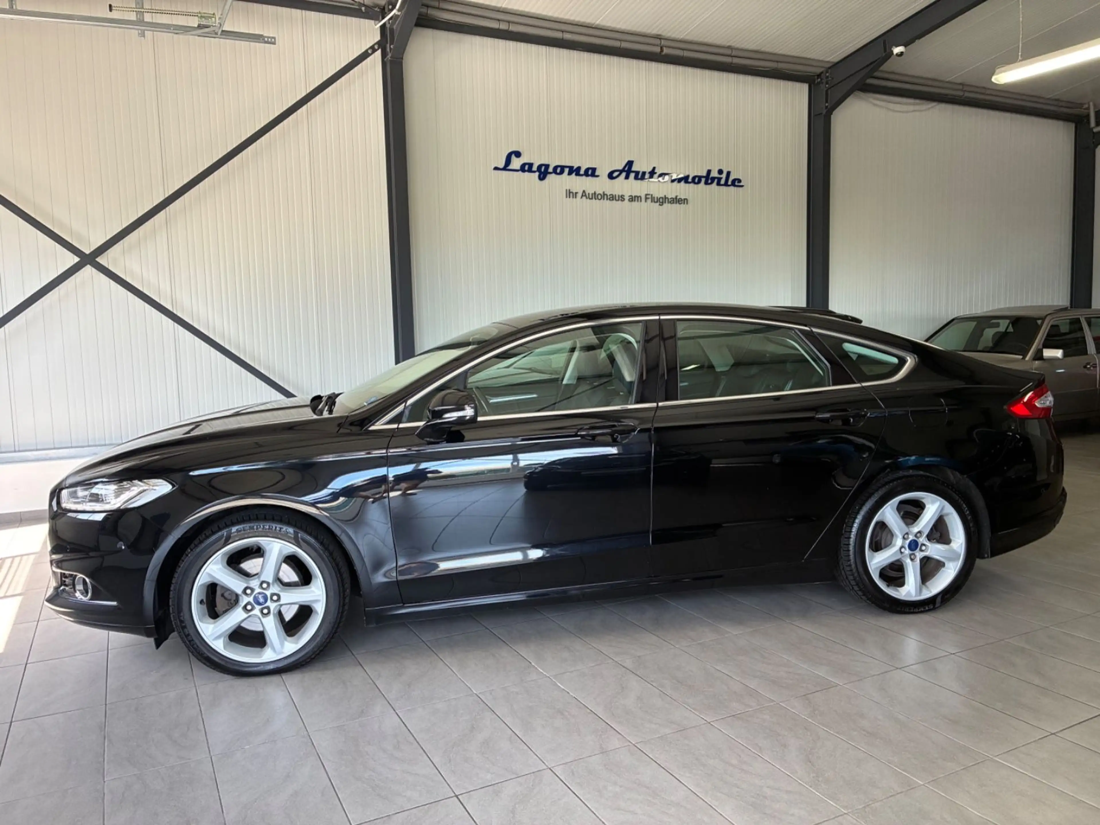 Ford Mondeo 2,0 Titanium Automatik *LED/KAM/STANDHZ* — photo 3