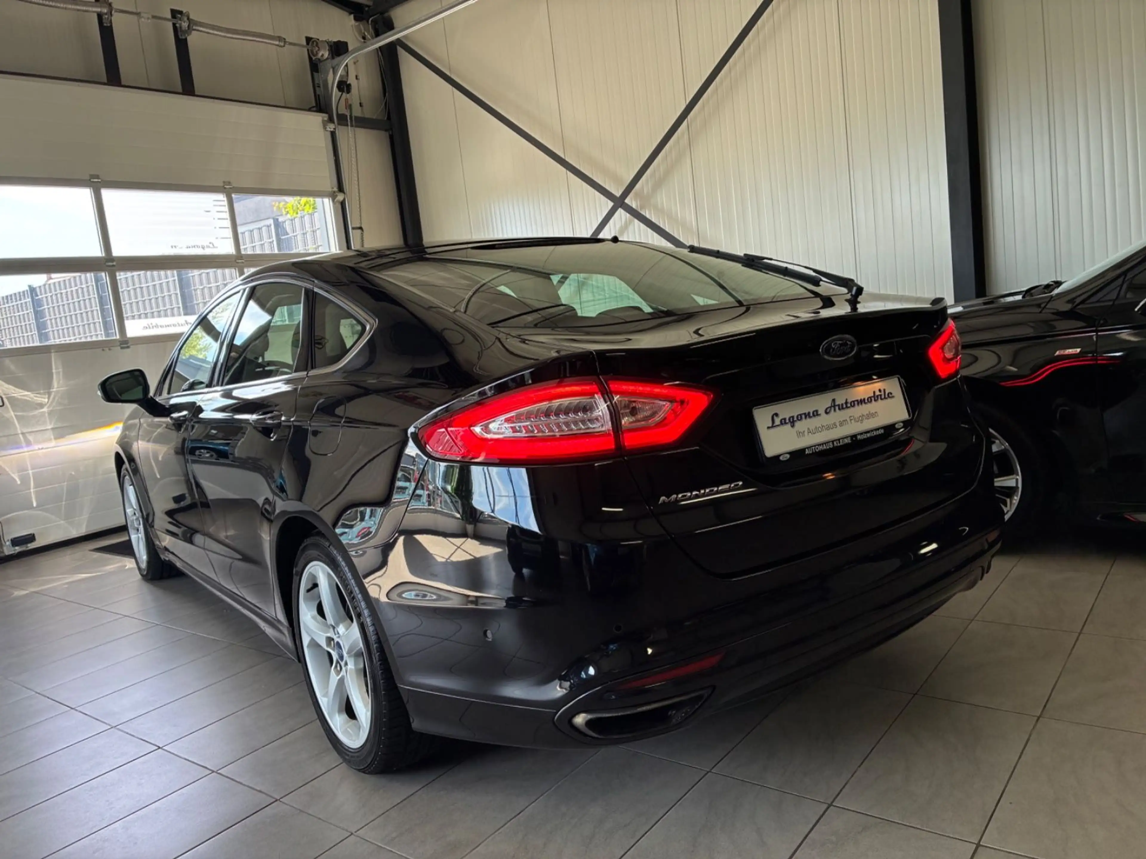 Ford Mondeo 2,0 Titanium Automatik *LED/KAM/STANDHZ* — photo 4
