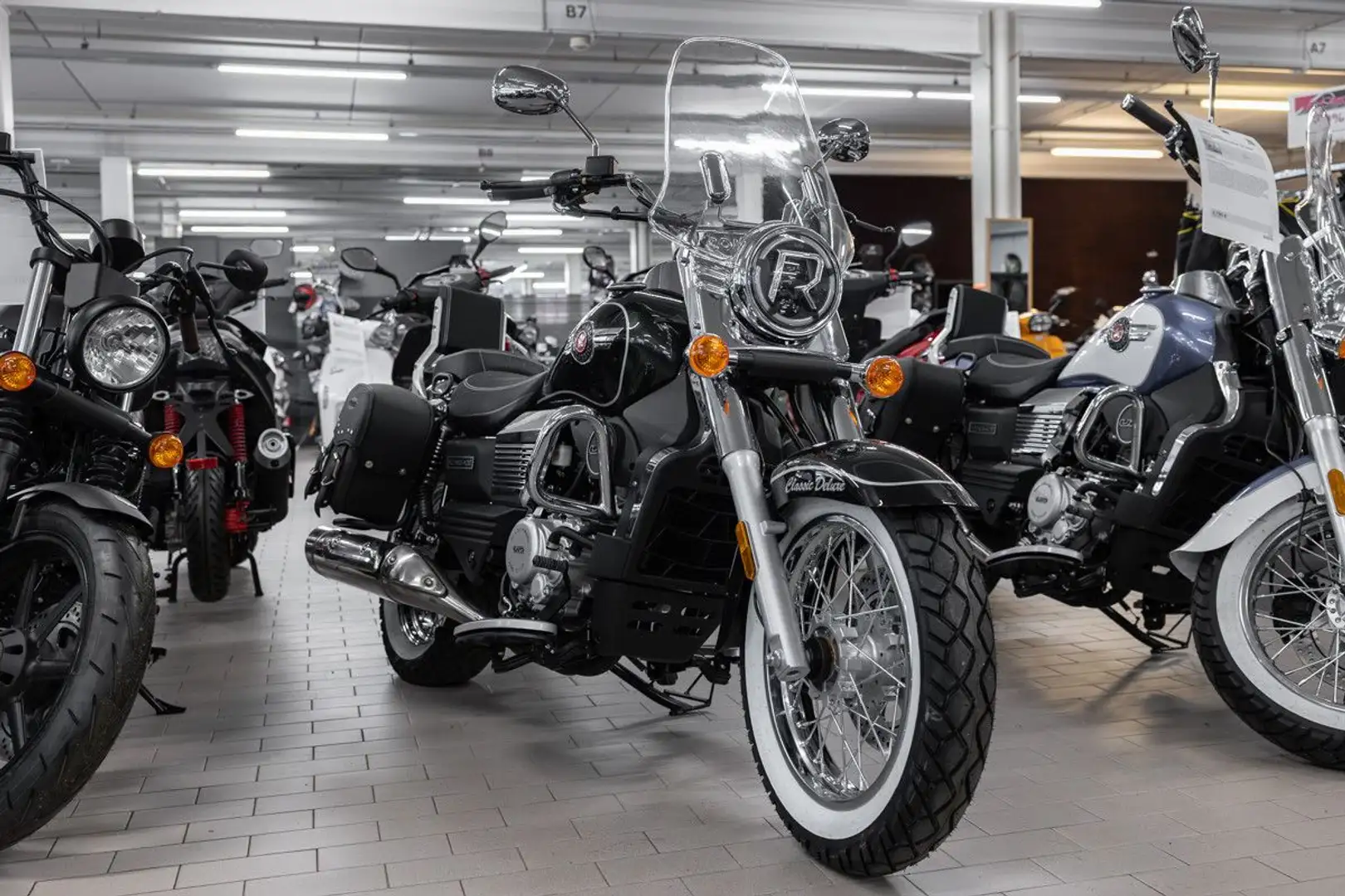 Altro Renegade Classic Deluxe 125, sofort lieferbar Nero - 2