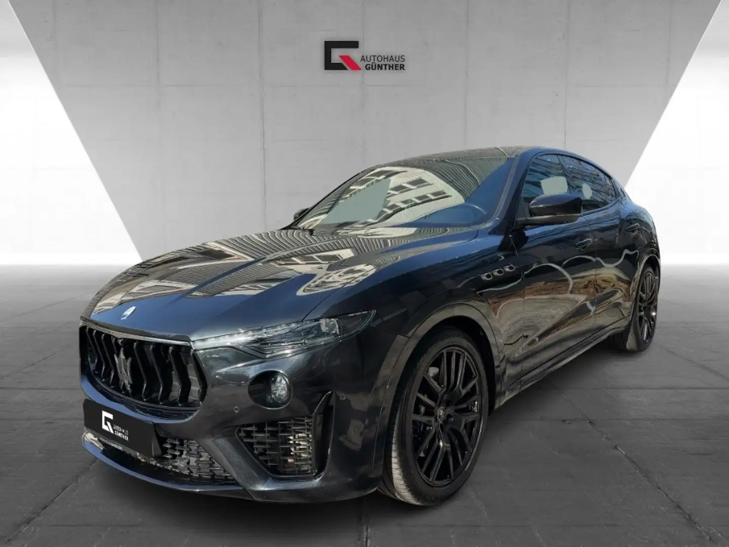 Maserati Levante Modena S All Black- Maserati Approved Schwarz - 1