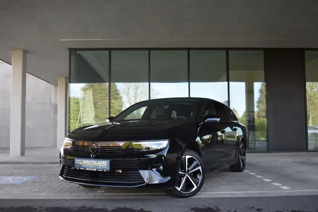 2024 Opel Astra in Black for sale