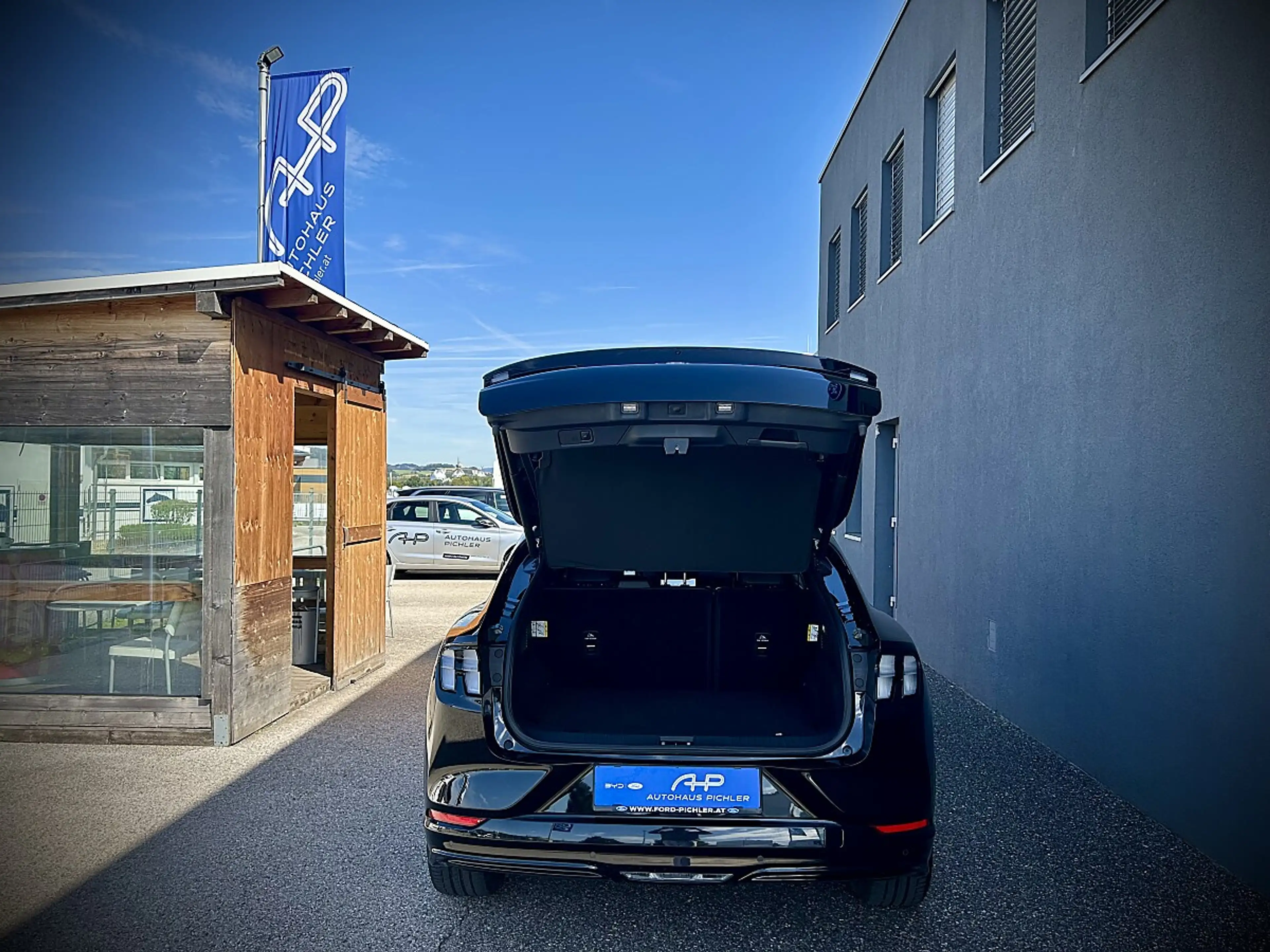Ford Mustang Mach-E Elektro 91kWh Extended Range Premium / ACC / 36... — photo 13