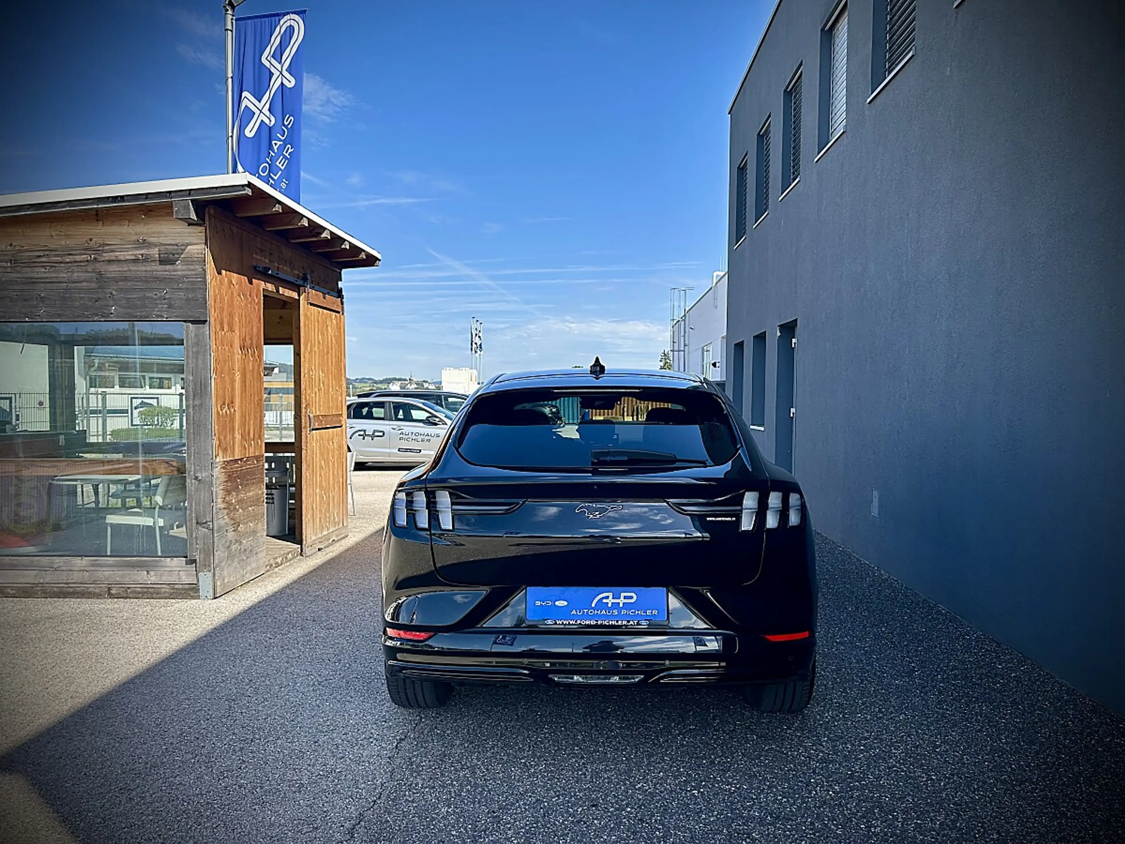 Ford Mustang Mach-E Elektro 91kWh Extended Range Premium / ACC / 36... — photo 14