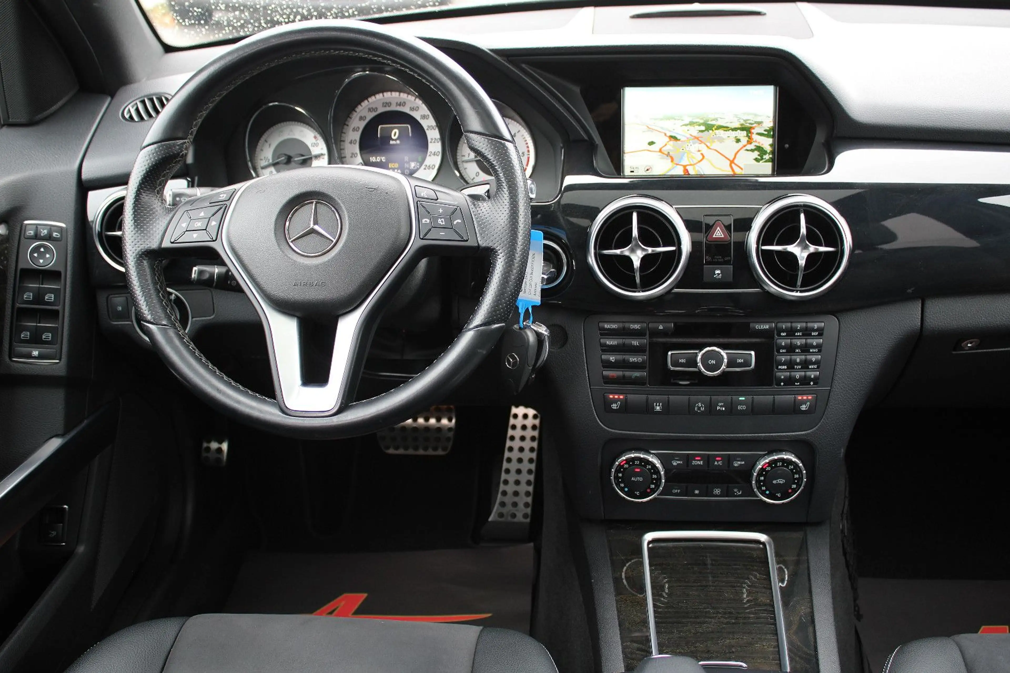 Mercedes-Benz GLK 220 CDI 4M AMG/Leder/Pano/AHK!/Totwinkel/20' — photo 12